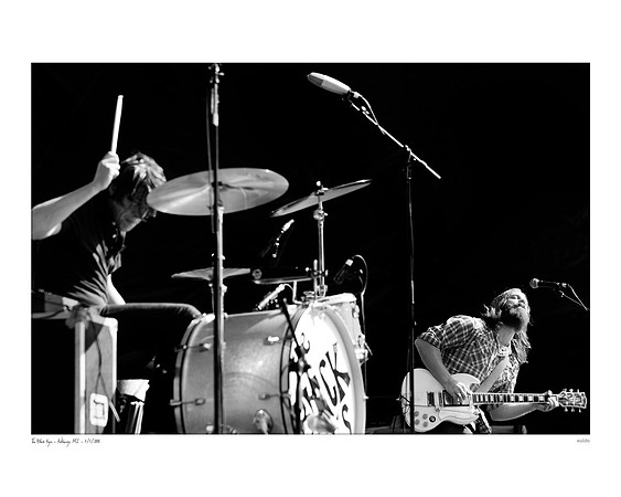 16x20 - Black Keys - Vegoose - 2 - 2006 - eafoto